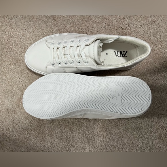 Zara white sneakers unworn brand new extremely comfortable size 42 -8.5 - Picture 2 of 4